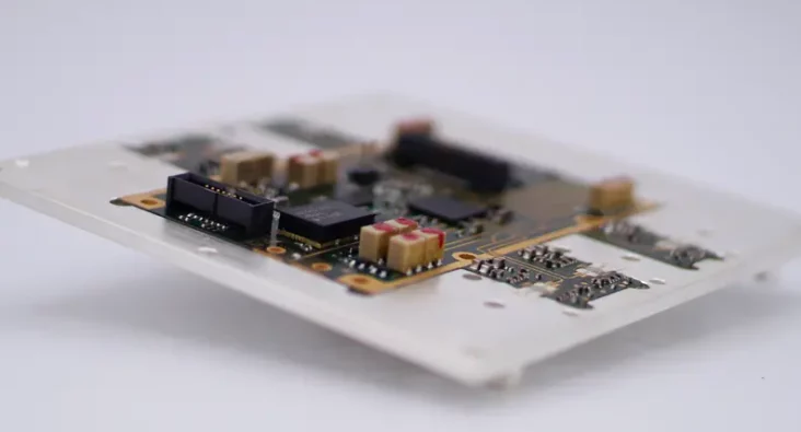 High-Performance mm-Wave Radar System for in-orbit micro-debris detection - capable of detecting fast-moving particles with relative velocities of up to 15.2 km/s at distances over 60 metres away